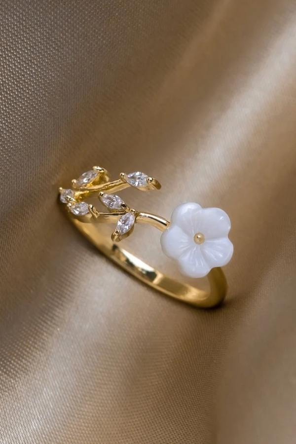 Kaia Blossom Ring