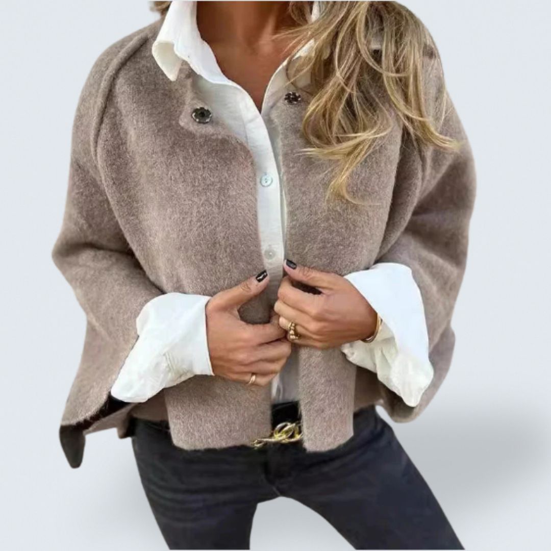 Elise Short jacket with chic flared sleeves